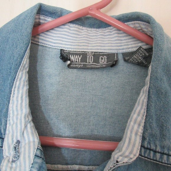 WAY TO GO Blue Denim Sleeveless Top Shirt Small - Picture 2 of 4